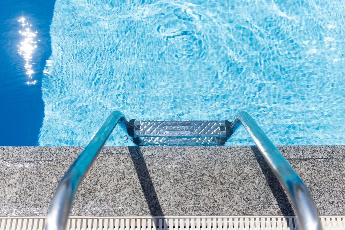 5 Types of Chlorine to Keep Your Maxi-Pool Sparkling Clean